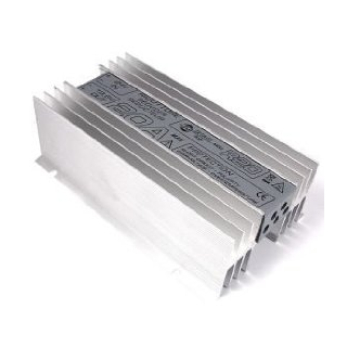 ZETAGI R20 inverter, 24VDC to 13.8VDC, max 20A.