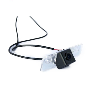 DVN246 Dynavin κάμερα οπισθοπορείας για τα SKODA Fabia II, Octavia II, Roomster 2006-2015.